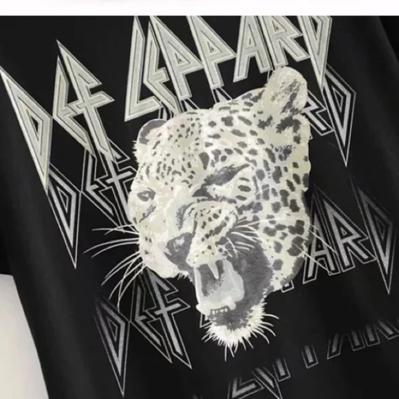 SOLD OUT Def Leppard Rock Band Graphic T-Shirt - Picture 4 of 5